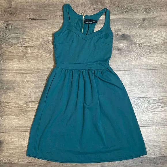 slim fit dress slacks Womens Adrianna Papell Green Sleeveless Tea Length Dress US 10 main image 0